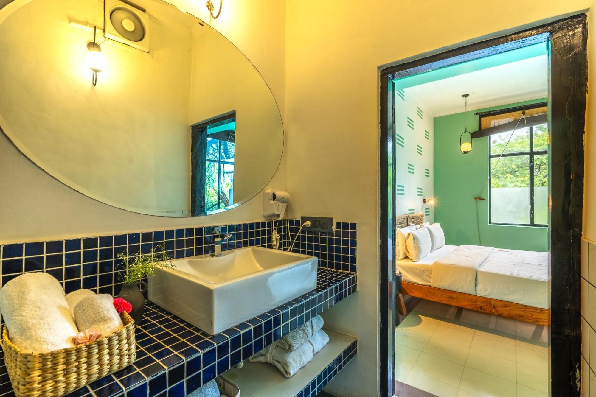 Minimalist One Hauz Khas Village New Delhi Luaran gambar