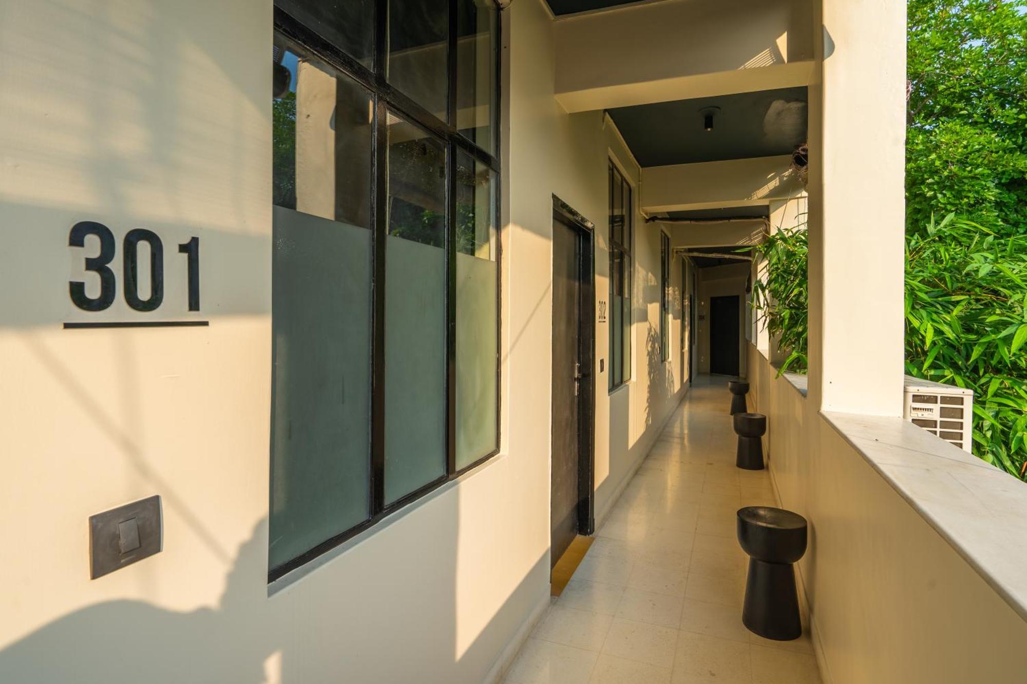 Minimalist One Hauz Khas Village New Delhi Luaran gambar
